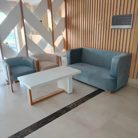 Hyatt Residence للشقق المخدومه-2